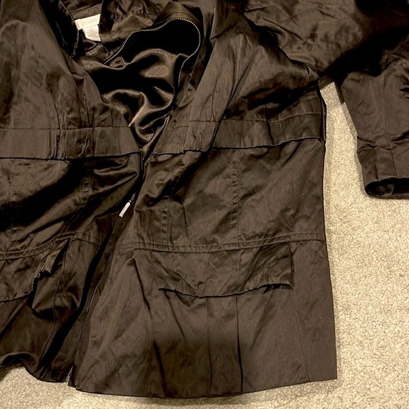 Chico's Texture Shine Tyla Zip Water Resistant Jacket Size 2 like new - Picture 5 of 5